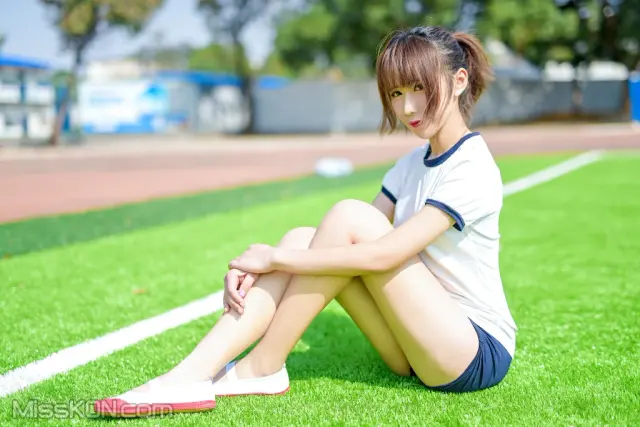 Coser@九曲Jean: 体操服 (40 photos)