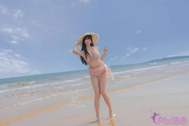小欣: 07年女大 反差校花 刚成年的小雏女 娇小魔鬼曲线 (49 photos + 3 videos)