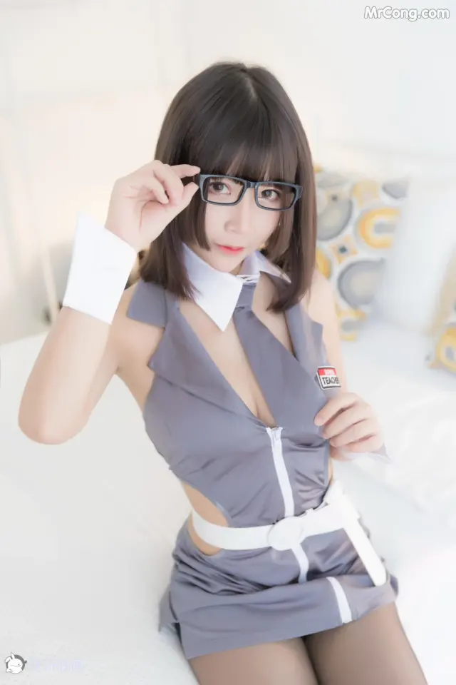 Cosplay@兔玩映画 Vol.014: 黑丝御姐 (45 photos)