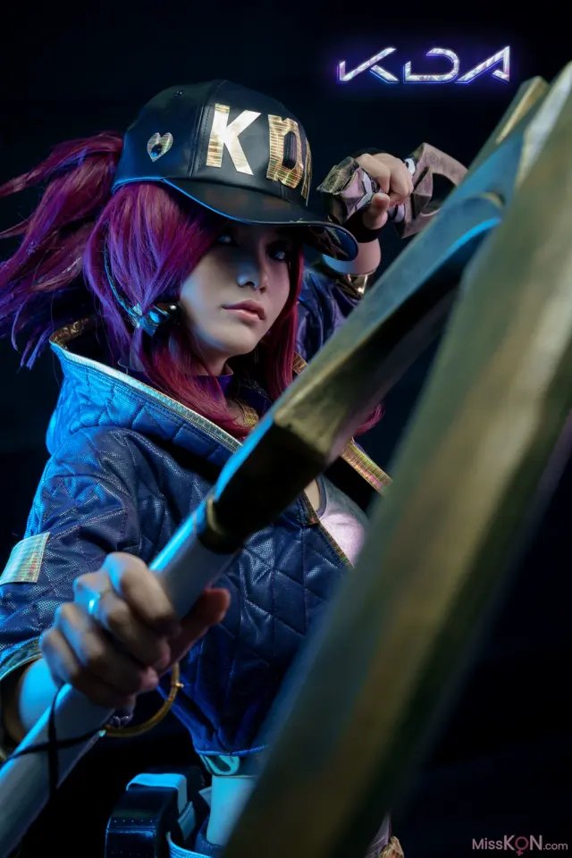Coser@Azami: 阿卡丽KDA (17 photos)