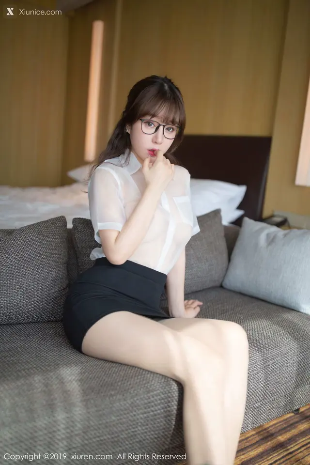 Xiuren秀人网 No.1498 王雨纯 (52 photos)
