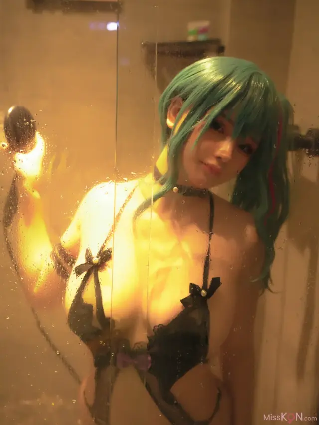 Coser@前羽_rr: 碧蓝航线 环浴室 (65 photos + 1 video)