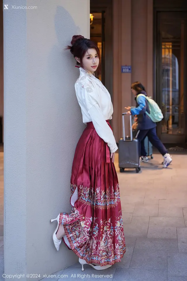 Xiuren秀人网 No.7985 美七Mia (70 photos)