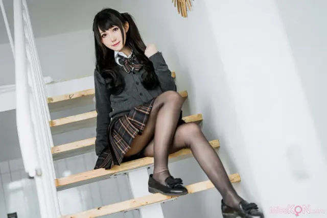 Coser@木之本果: 放課後水着 (35 photos)