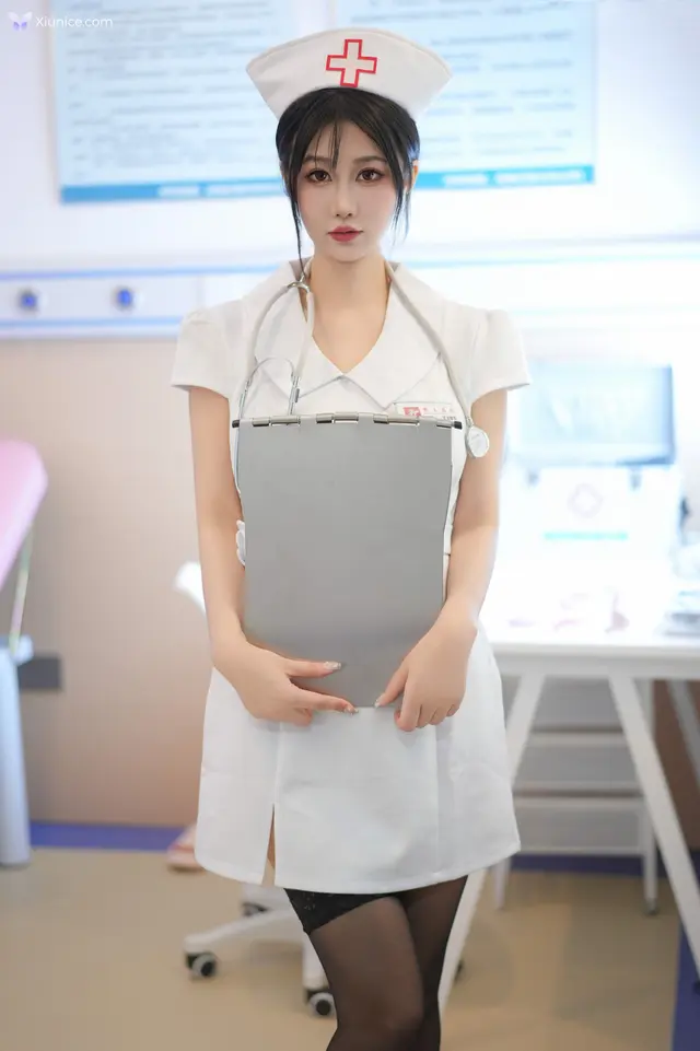 [XR Uncensored] laura阿姣: R18 秀人网模特 VIP医护病房