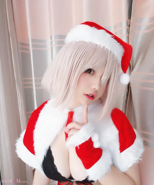 Coser@阿半今天很开心: 圣诞马修 (40 photos)