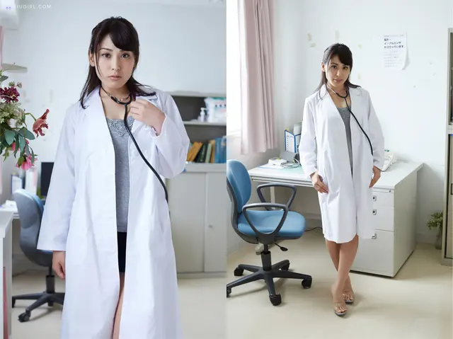 Kaneko Satomi 金子智美 – 曝け出す女医 (34 photos)