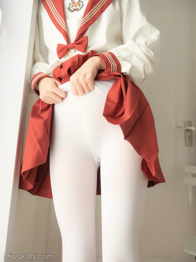 [紧急企划] 一只喵喵梓 02 (30 photos + 1 video)