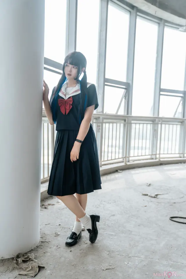 Coser@Natsuko夏夏子: 废墟风纪委员 (45 photos)