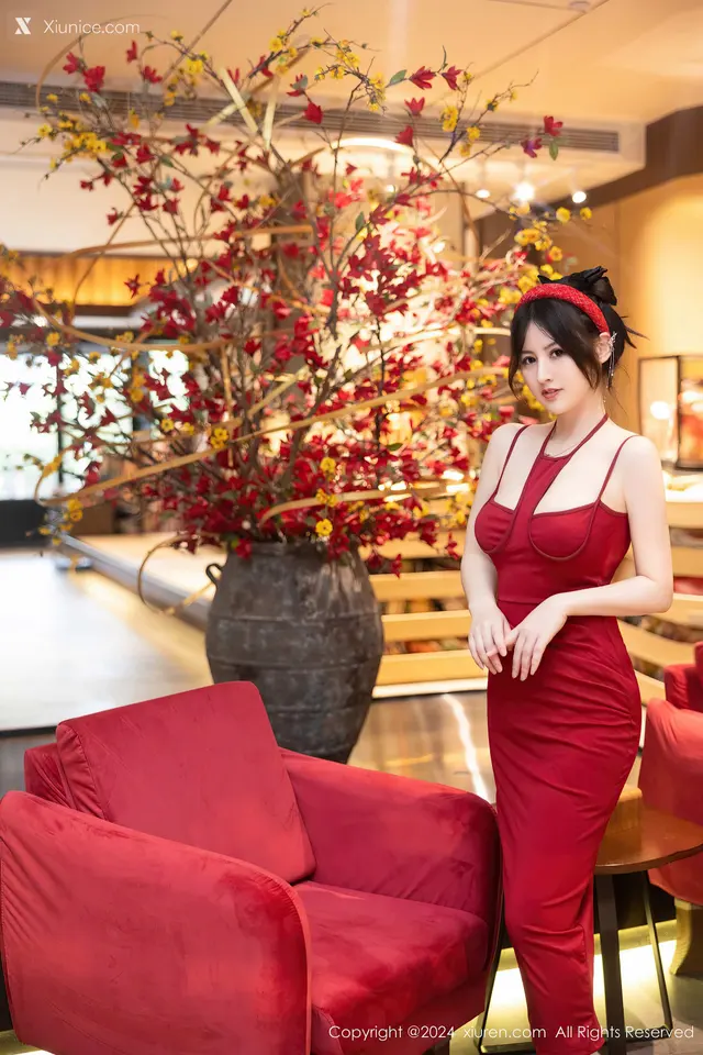 Xiuren秀人网 No.8078 诗诗kiki (78 photos)