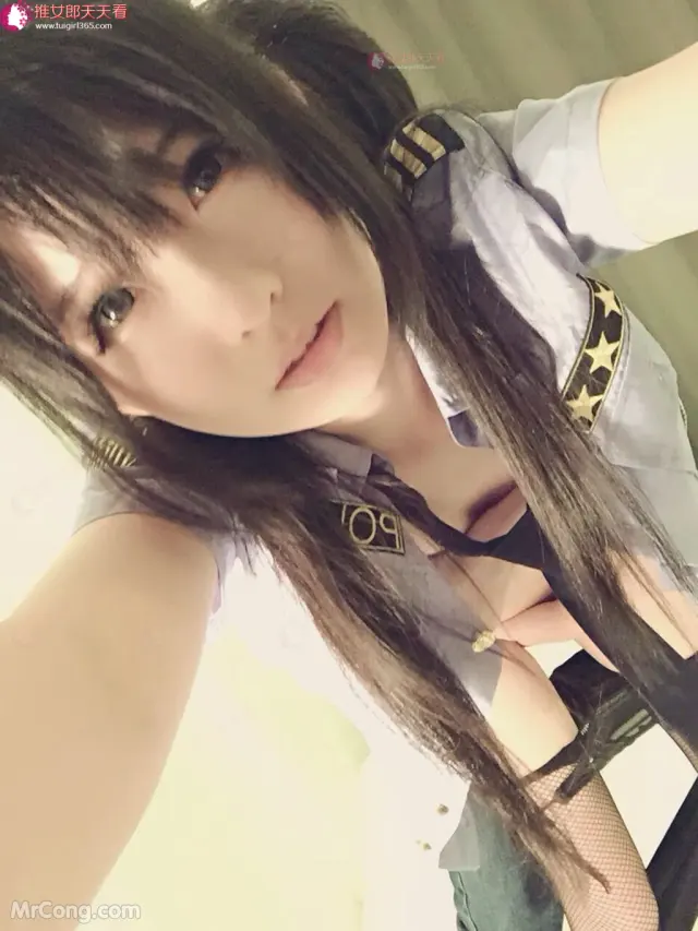 Coser@习呆呆: 女警 (30 photos + 3 videos)