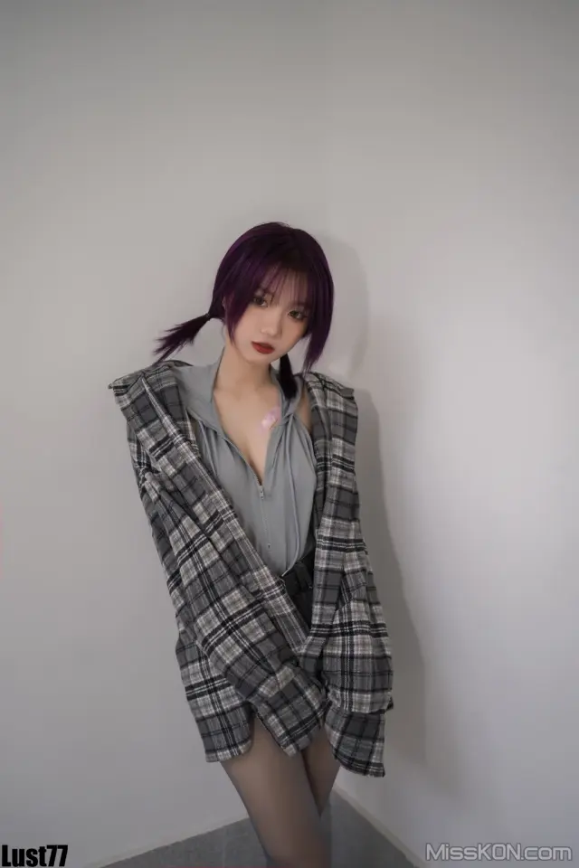 Coser@柒柒要乖哦: 小灰兔 (70 photos + 1 video)