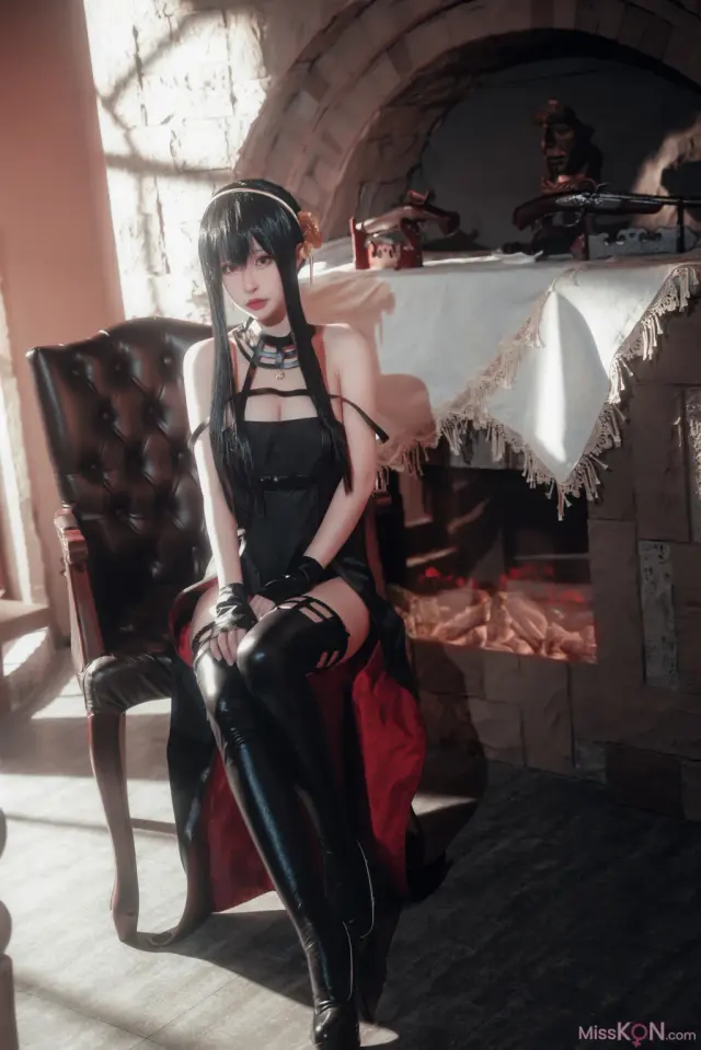 Coser@清水由乃: 间谍过家家 约尔·福杰 战斗服 (30 photos)