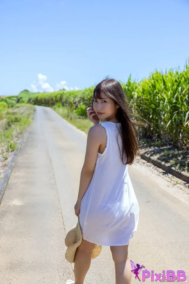[JP] Miyu Aizawa (逢沢みゆ): [Graphis] New Year’s Holiday SPECIAL 2025-2026 Come Across! Vol.1+2 (41 photos)