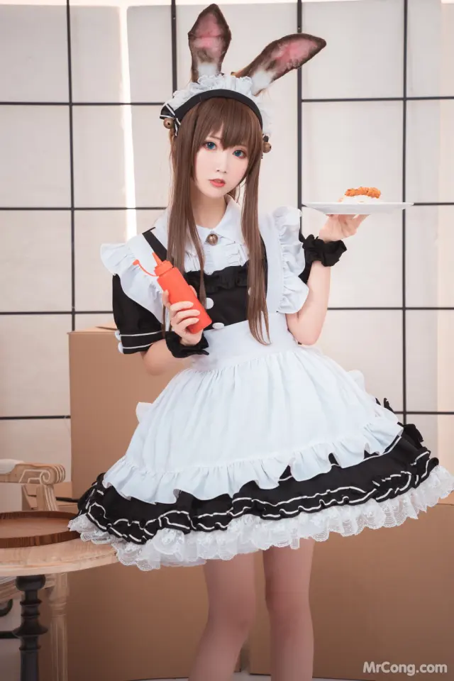 Coser@面饼仙儿 No.078: 阿米驴女仆 (23 photos)