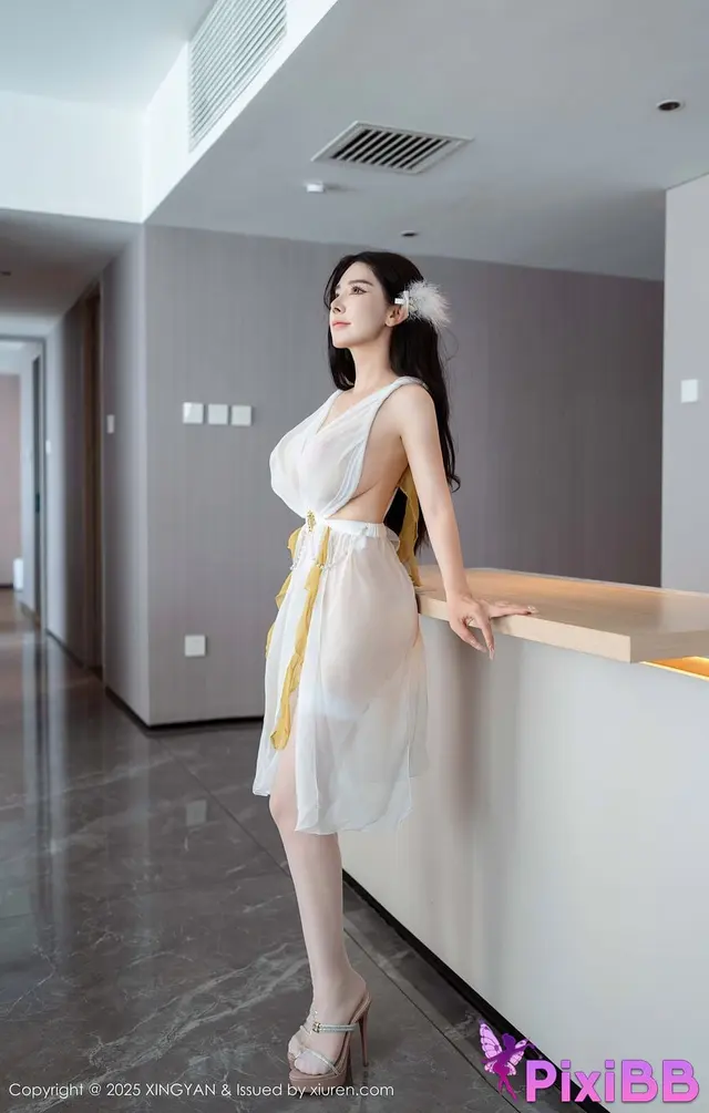 XingYan Vol.392: 潘思沁 (65 photos)