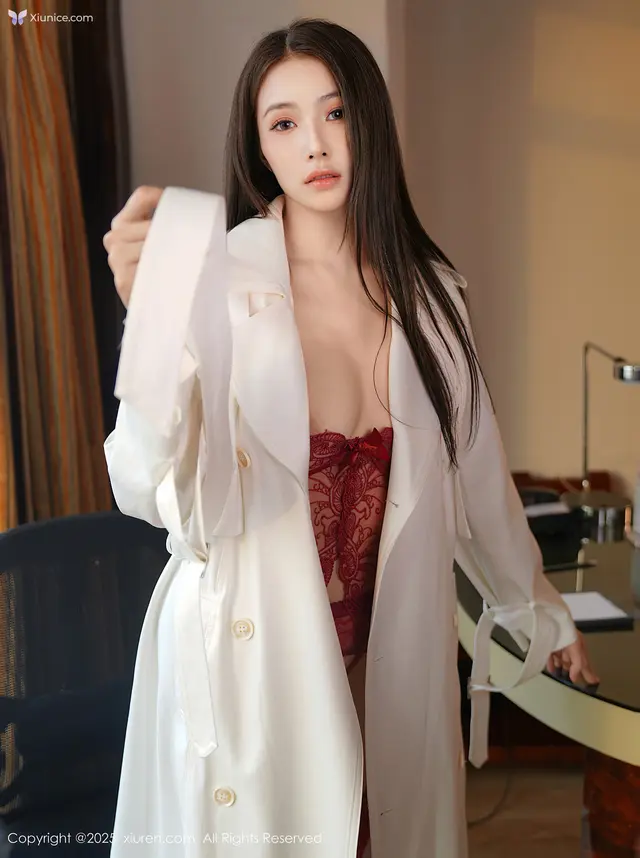 Xiuren秀人网 4K No.10174 娅轩ELVA (49 photos)