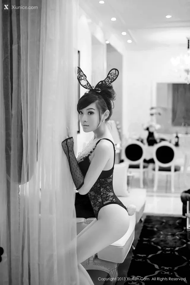 Xiuren秀人网 No.0041 容容容Alice (43 photos)