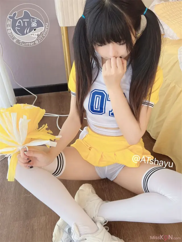 Coser@AT鲨: 足球宝贝 (30 photos)