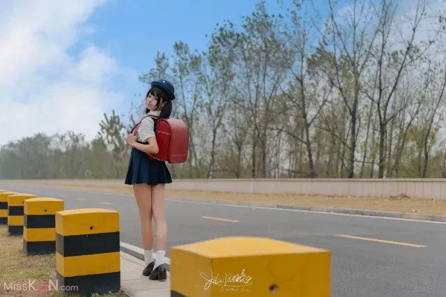 Coser@黏黏团子兔: 捕获水手服 小剧场 (77 photos + 1 video)