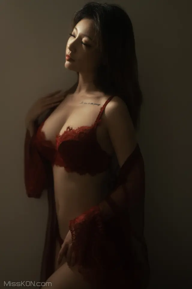 Coser@桃良阿宅: 红烛 (43 photos)