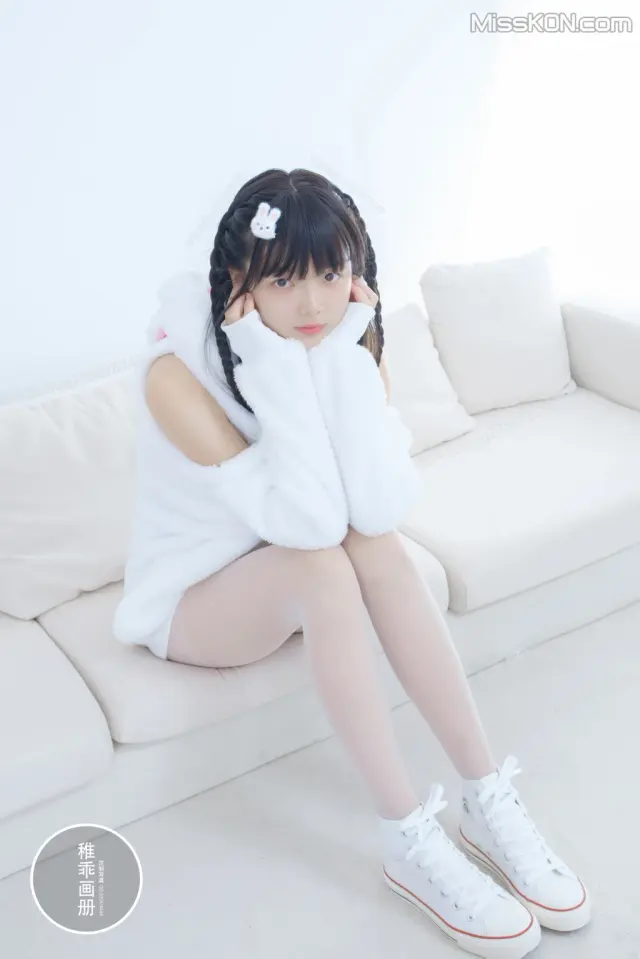 Coser@稚乖画册: 晴空 夜夜 白丝双马尾 (80 photos + 1 video)