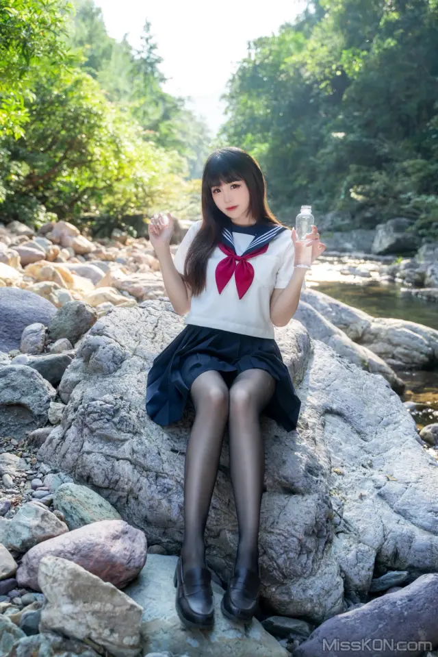 Coser@miko酱ww: mikoの小小溪流 (24 photos + 1 video)