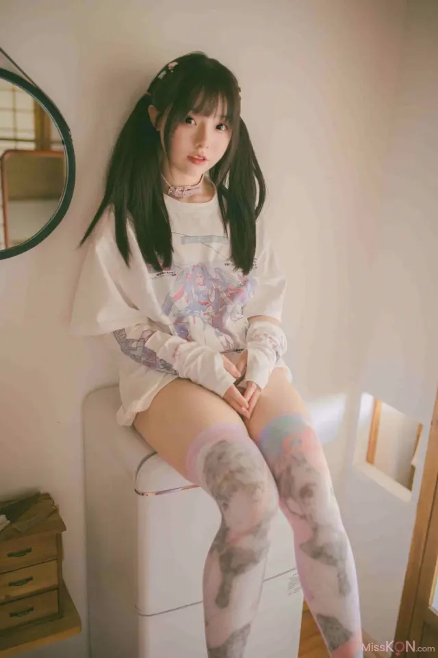 Coser@六味帝皇酱: 午后的少女 (84 photos)