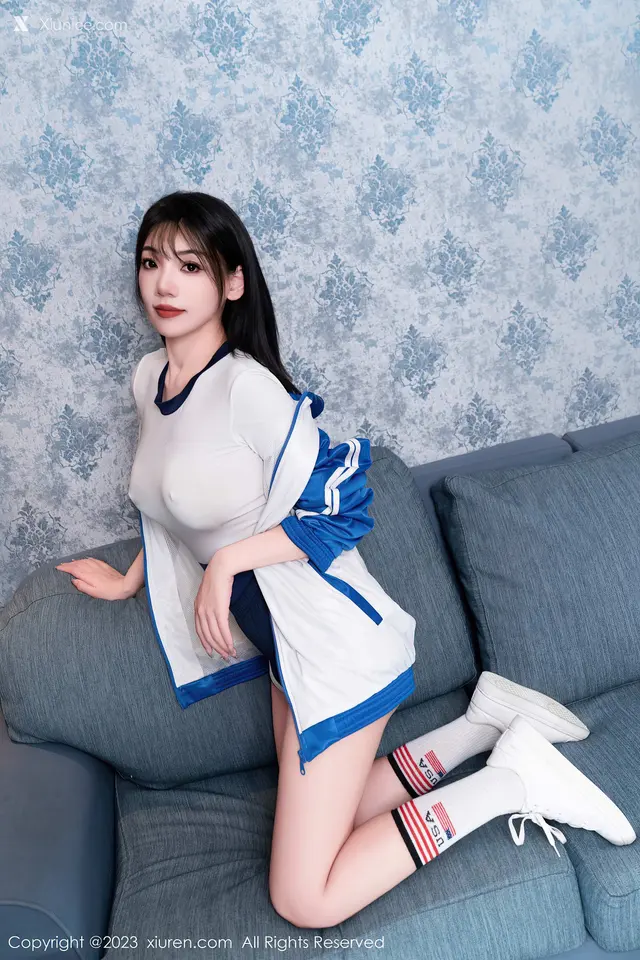 Xiuren秀人网 No.7106 小泡芙winna (59 photos)