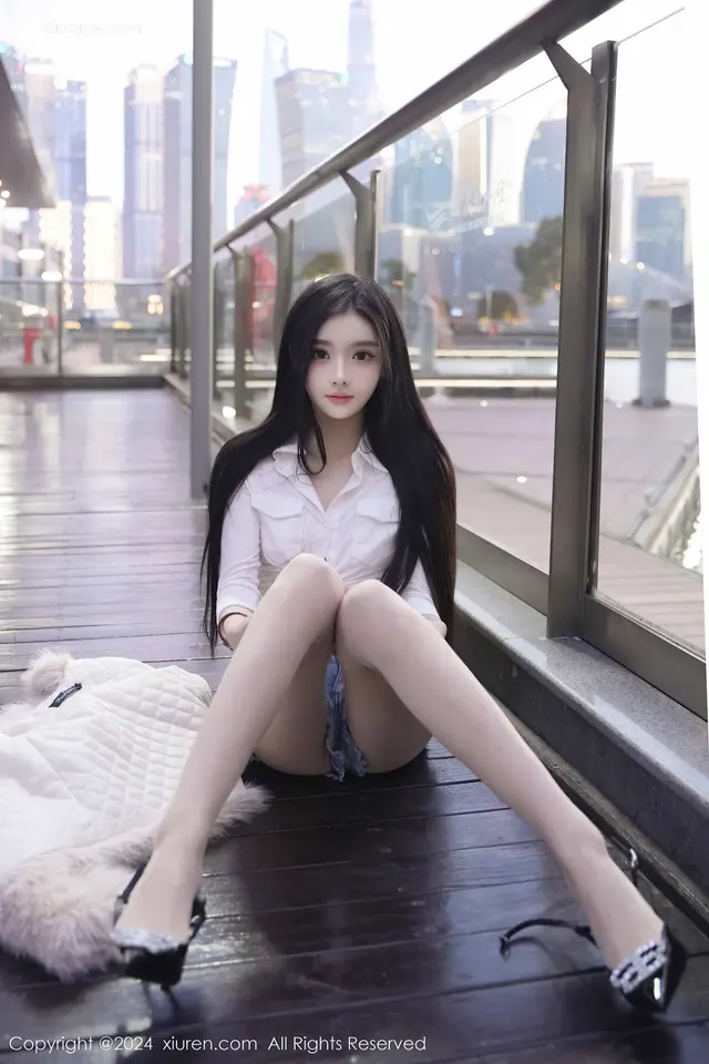 Xiuren秀人网 No.8261 龙雪儿 (77 photos)