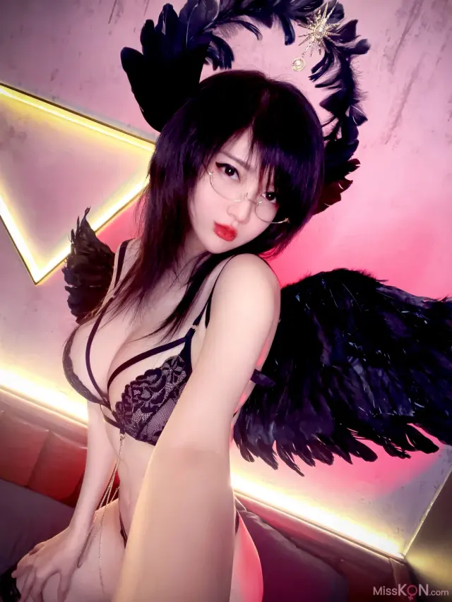 Coser@Potato Godzilla: Casual Potato Dark Angel NSFW (14 photos)