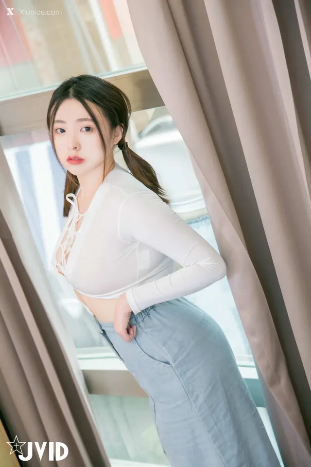 JVID – 黏黏 – 巨乳団地少女 (102 photos)