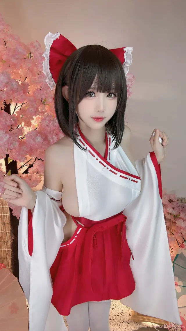 Coser@miko酱ww: 2025年04月订阅 (158 photos)