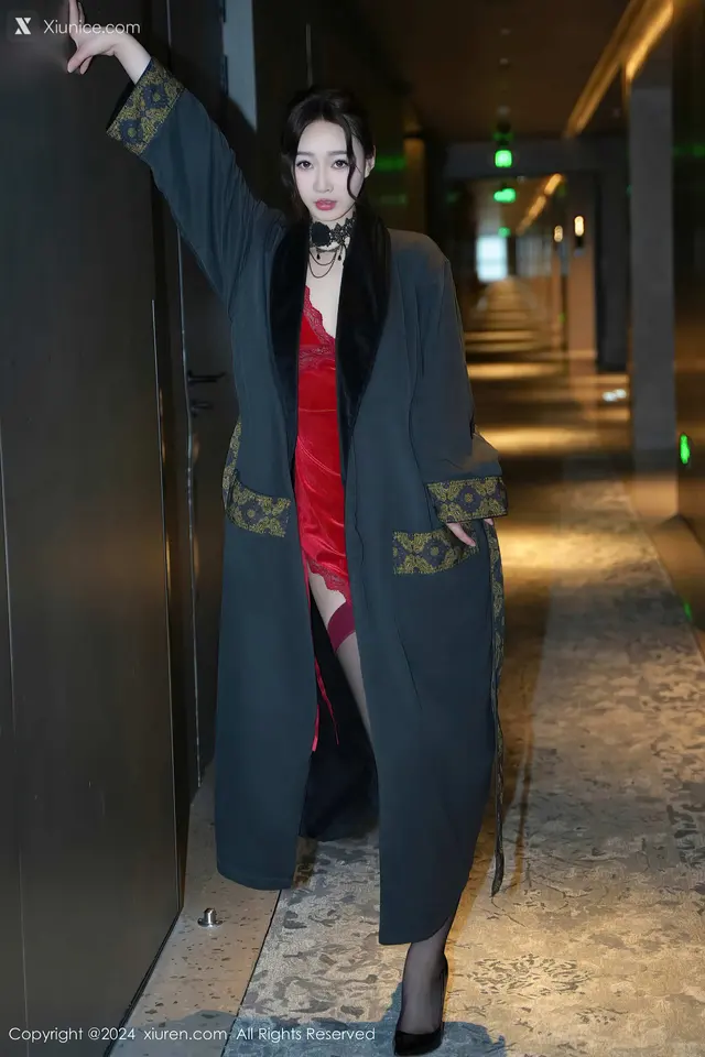 Xiuren秀人网 No.8547 软糖爱喝奶 (73 photos)