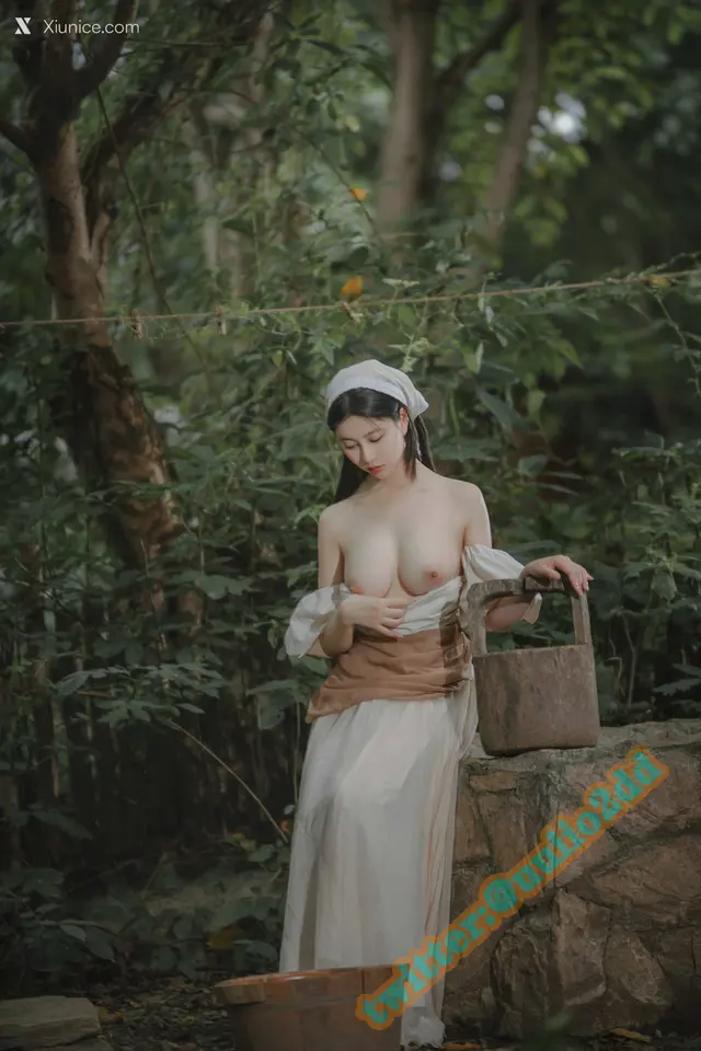 Coser@年年Nnian – 三沐三熏 (52 photos)