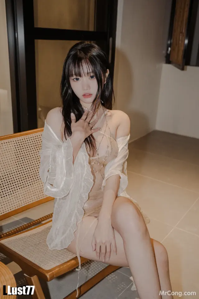 Coser@柒柒要乖哦: 纸醉金迷 (90 photos + 1 video)