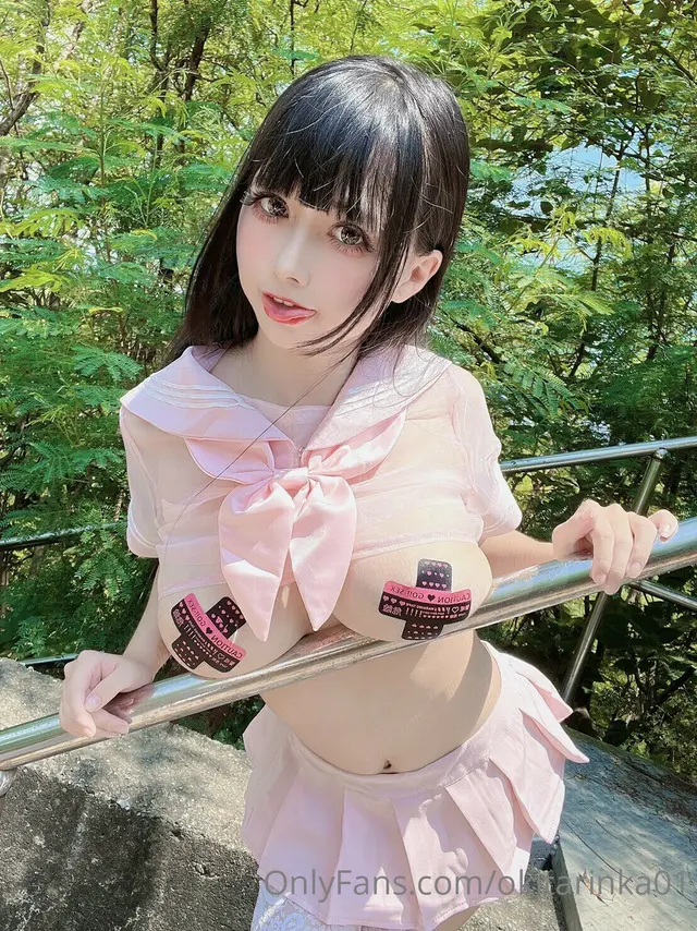 沖田凜花Rinka – On the street (OnlyFans) [21P-11.8MB]