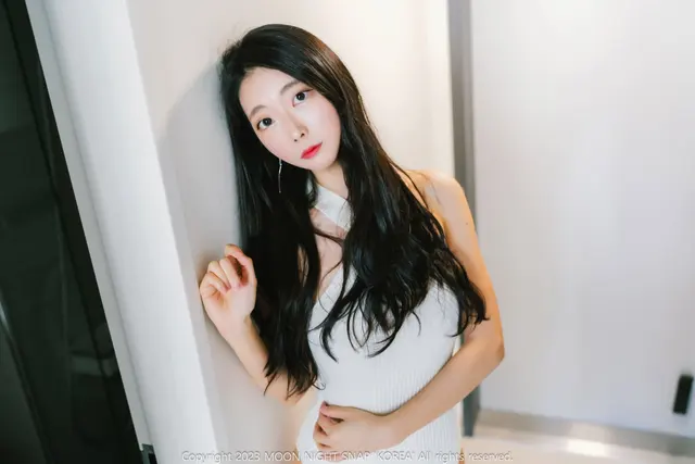 Moon Night Snap – Mona (모나): Vol.02 Covert Temptations