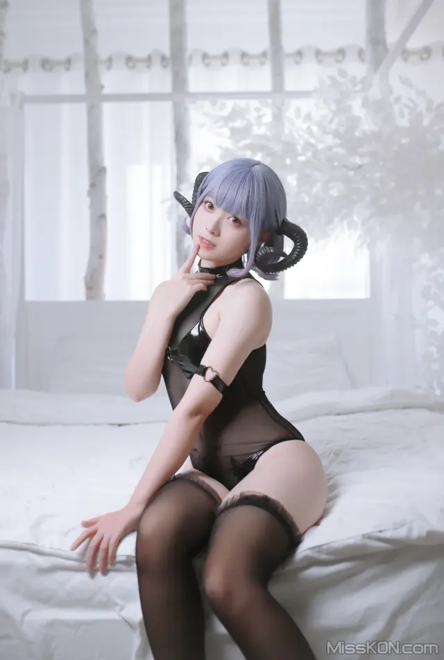 Coser@Asagiriai (愛ちゃん): 小恶魔 (40 photos)