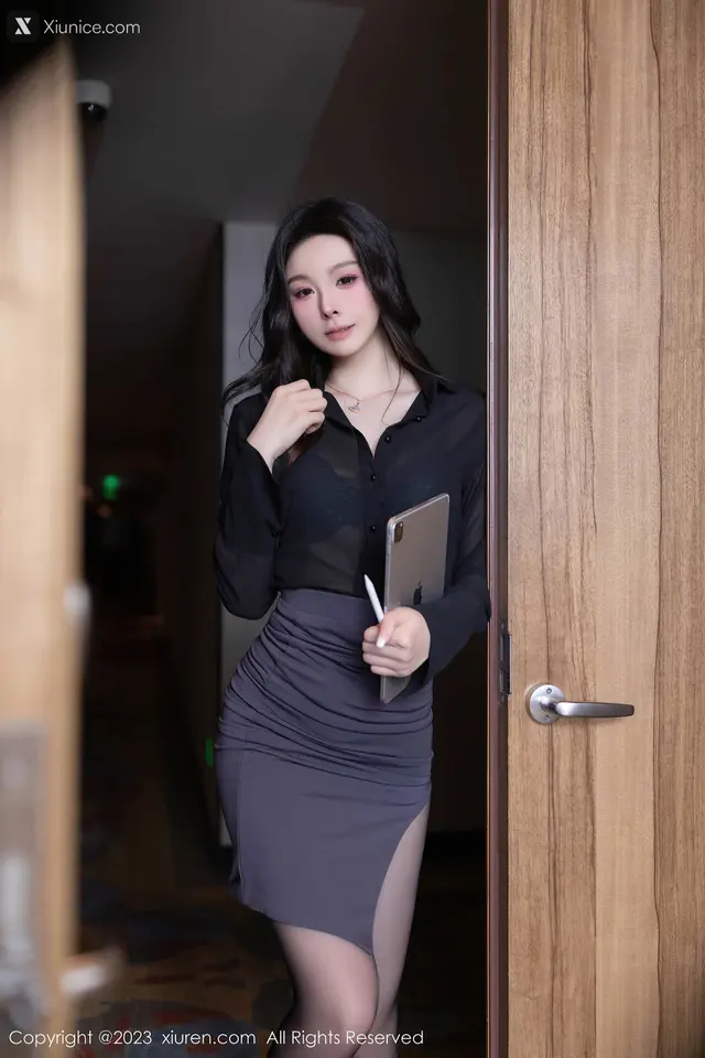 Xiuren秀人网 No.7542 小逗逗 (78 photos)