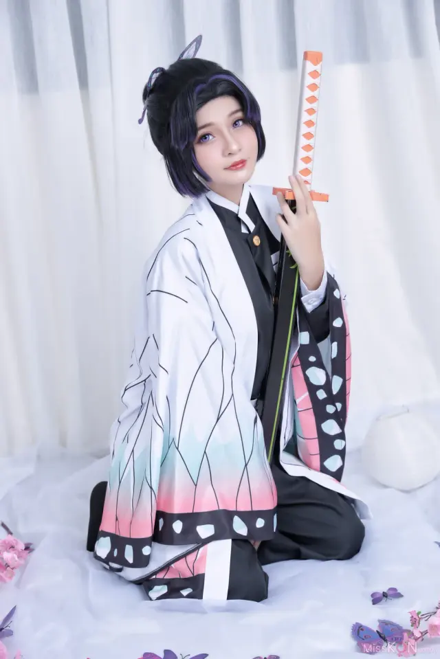 Coser@Azami: 蝴蝶忍 (31 photos)