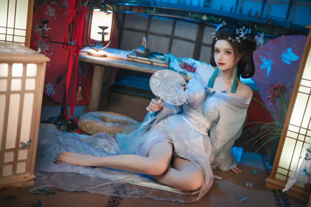 Coser@鹿八岁 – 碎蝶梦 (125 photos)