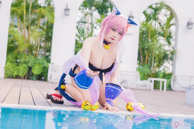 Coser@贞子蜜桃: 九月舰长 宮坂珠希泳装 (30 photos)