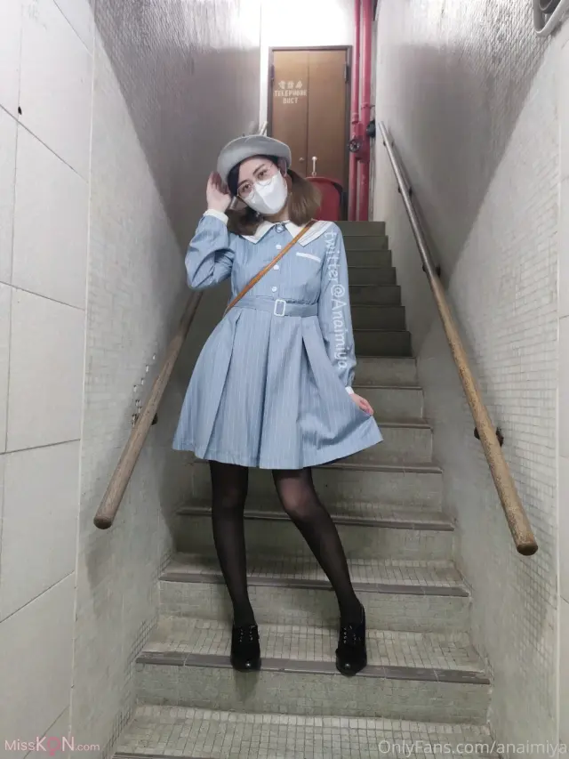 Coser@Anaimiya奶咪: 萌妹黑丝自拍福利合集3.16 (47 photos + 19 videos)