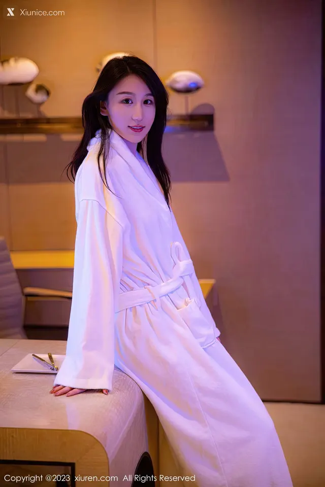 Xiuren秀人网 No.6083 薇薇酱 (85 photos)