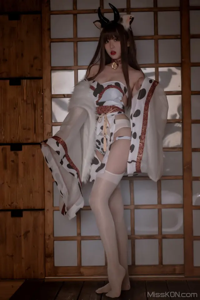 Coser@轩萧学姐: 牛牛和服 (47 photos)