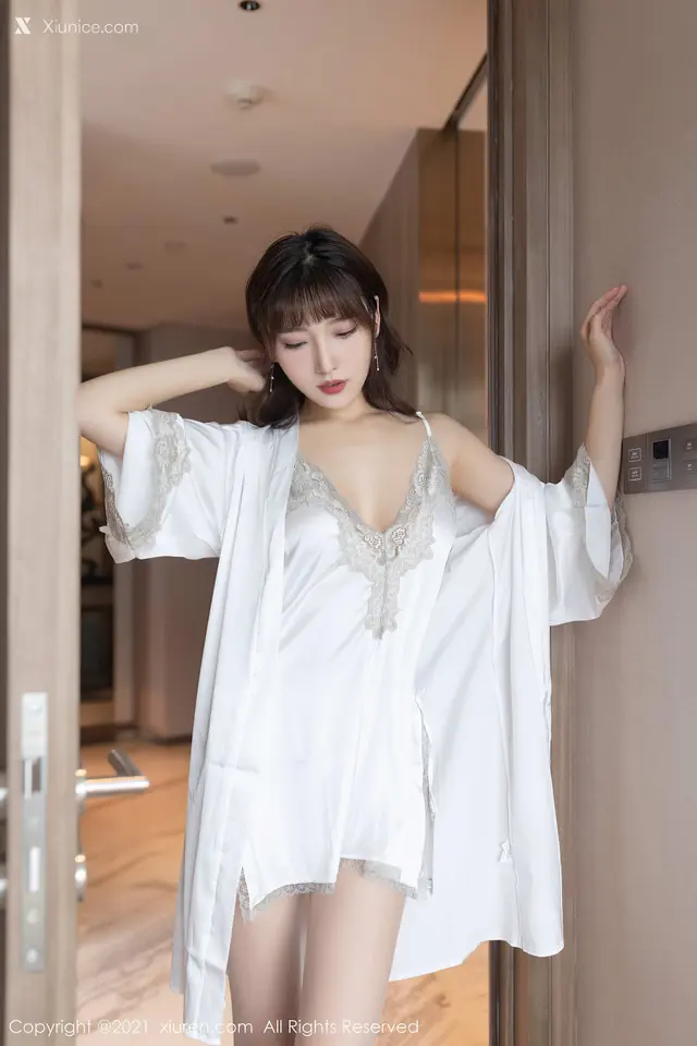 Xiuren秀人网 No.3861 陆萱萱 (90 photos)