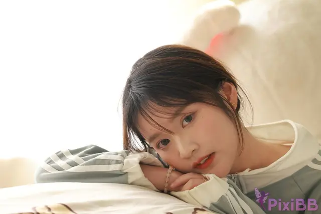 [小众视觉] No.002: 蓉蓉 (141 photos + 1 video)