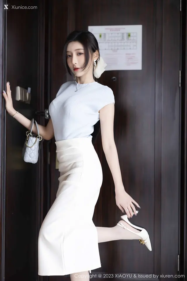 XiaoYu语画界 Vol.1059 王馨瑶yanni (84 photos)