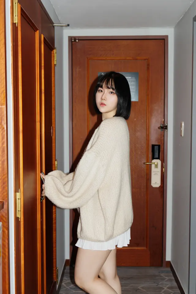 [UMIZINE] YeonJju: YJ Vol.1 (87 photos + 1 video)
